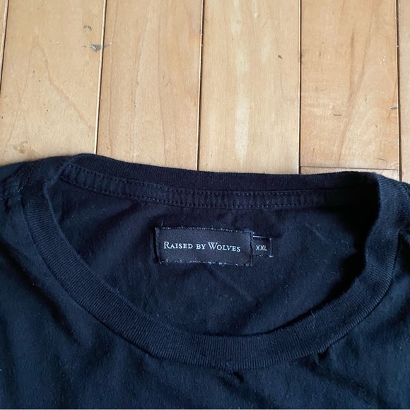 Raised by Wolves Lone Wolf Tee size 2XL - Picture 3 of 9